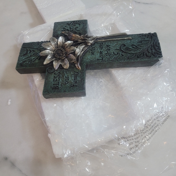 Dicksons Bless Our Family Floral Turquoise 10 Inch Decorative Wall Cross - Picture 4 of 6